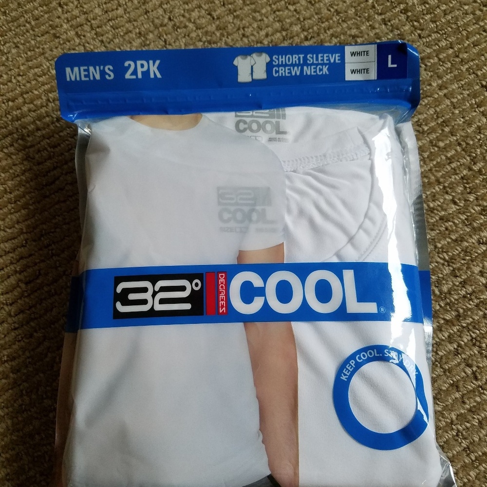 New 32 Degrees 2 pack men's large white shirt